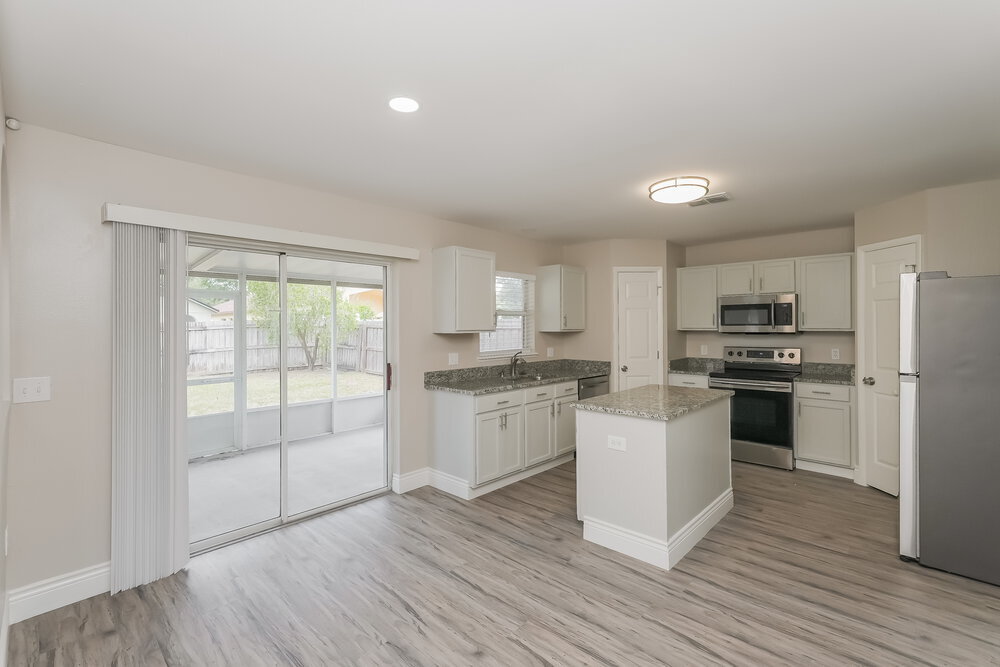 Building Photo - 12726 Kings Lake Dr