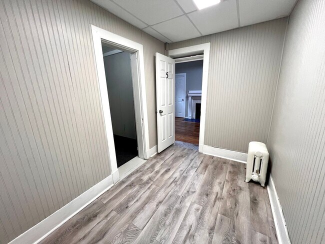 Building Photo - 259-261 N. Dithridge Street (Full Service)