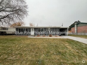 Building Photo - 2280 Logan Dr