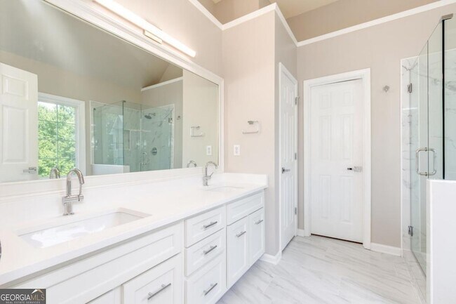 Building Photo - 3418 Rose Arbor Ct