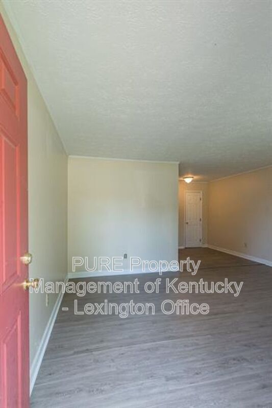 Building Photo - 164 Landings Dr