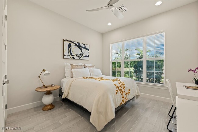 Building Photo - 6831 Saona CT