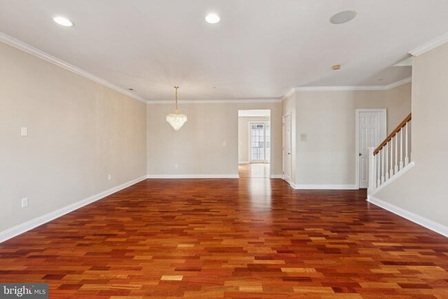 Building Photo - 105 Captains Way