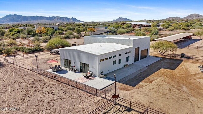 Building Photo - 14537 E Windstone Trail