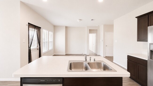 Building Photo - 6410 Indigo Cliff Dr