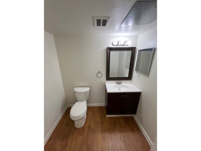 Building Photo - 4647 S Lowell Blvd