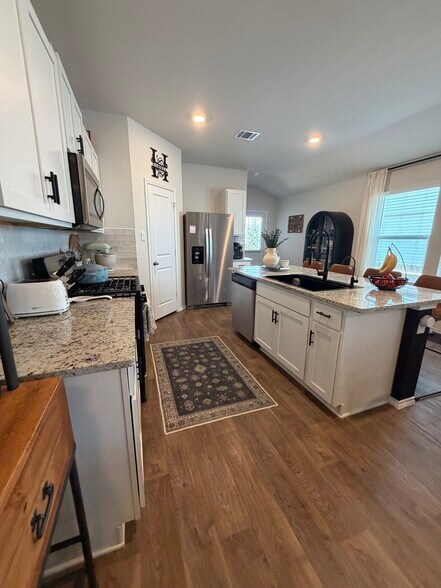 Building Photo - 1206 Brown Pelican Way