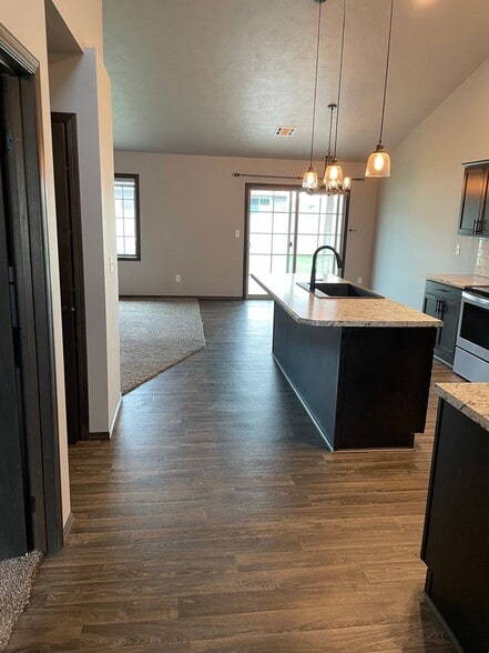 Building Photo - 4319 W Kinsley Pl