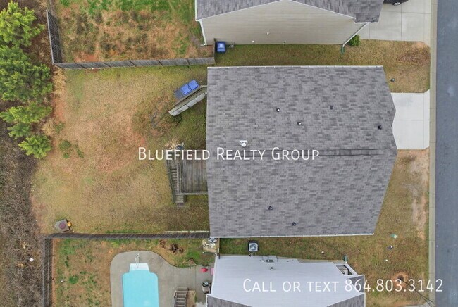 Building Photo - 227 Millen Dr