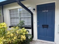 Building Photo - 2 Bedroom, 1 Bath Unit in SoDo