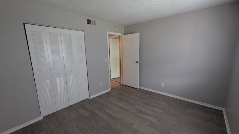 Building Photo - 2553 Brush Ct
