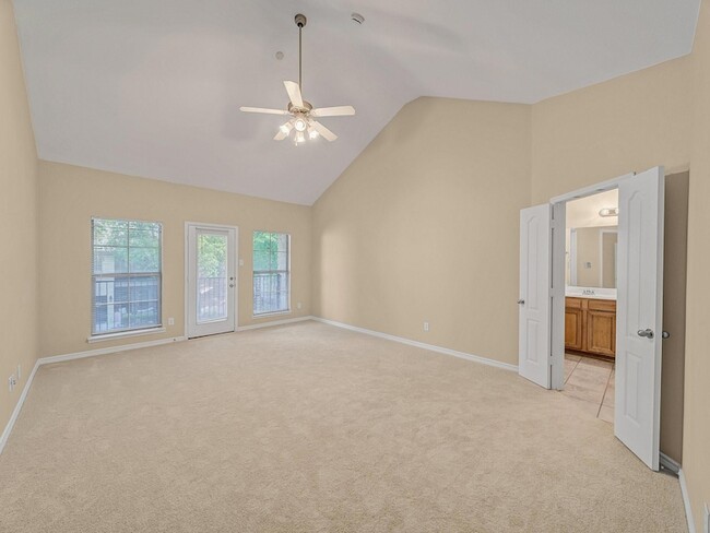 Building Photo - 6837 Livorno Ln