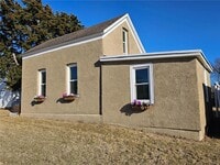Building Photo - 1017 1st St N