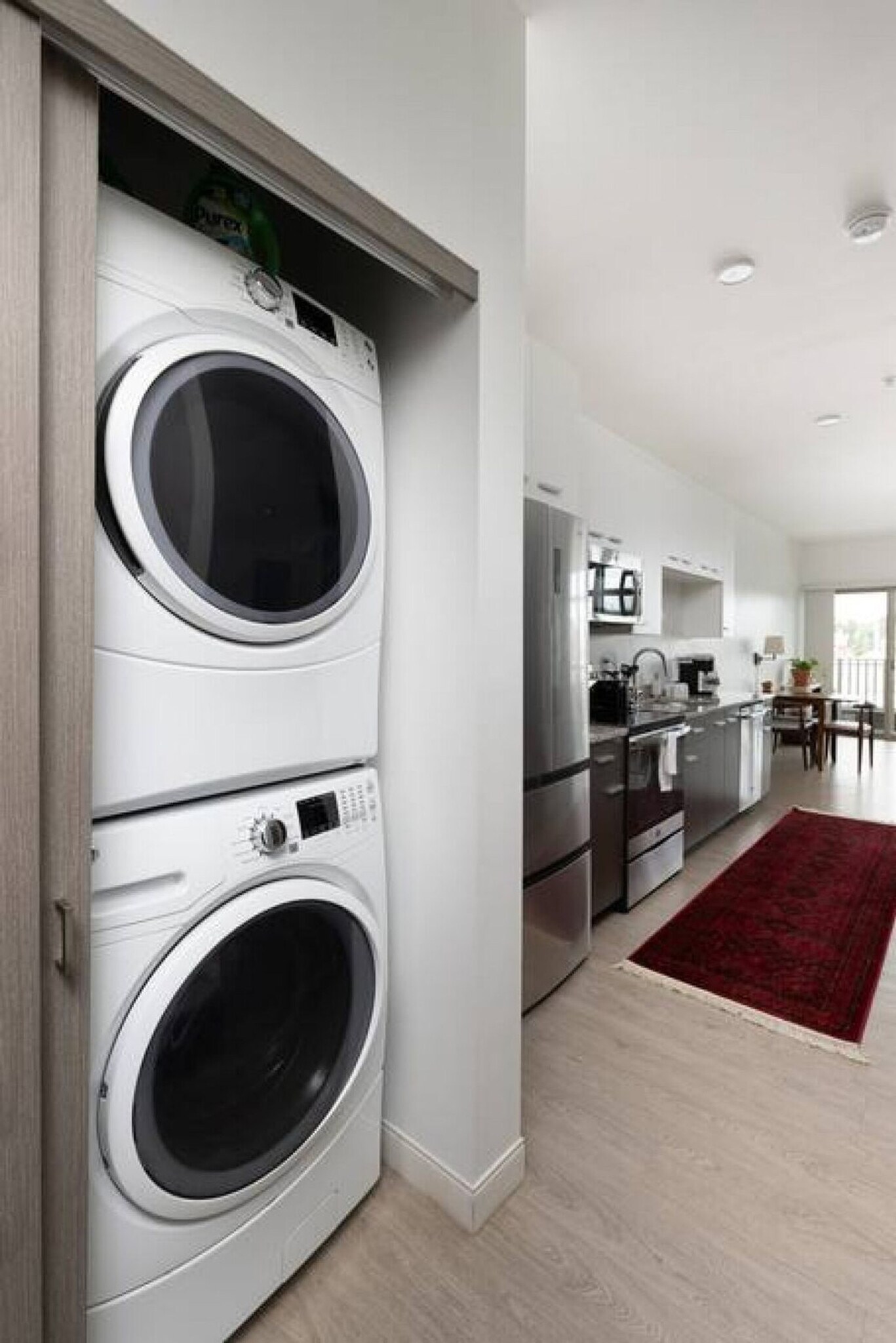 Building Photo - 211 W Mineral St