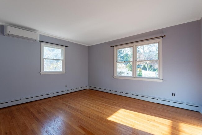 Building Photo - 20 Grove Pl
