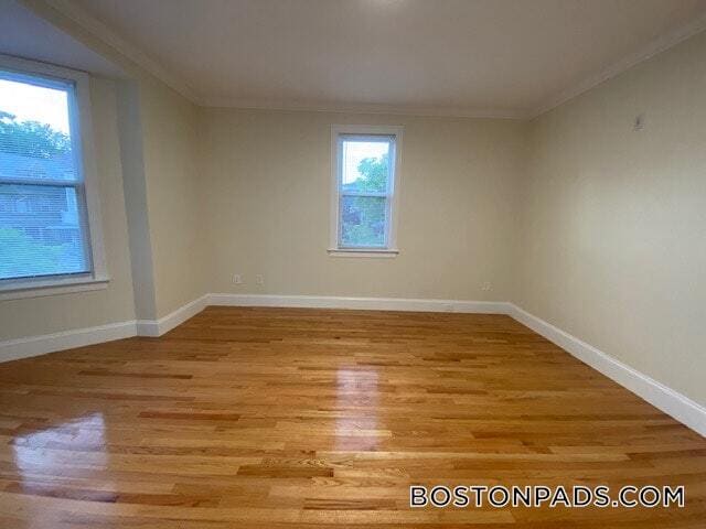 Building Photo - 12 Harris St