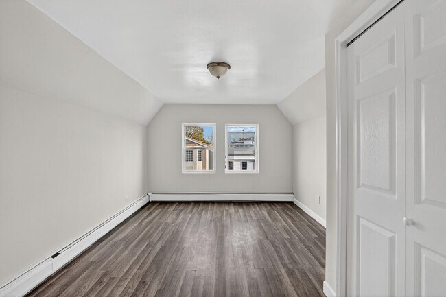 Building Photo - 107 Brown Pl