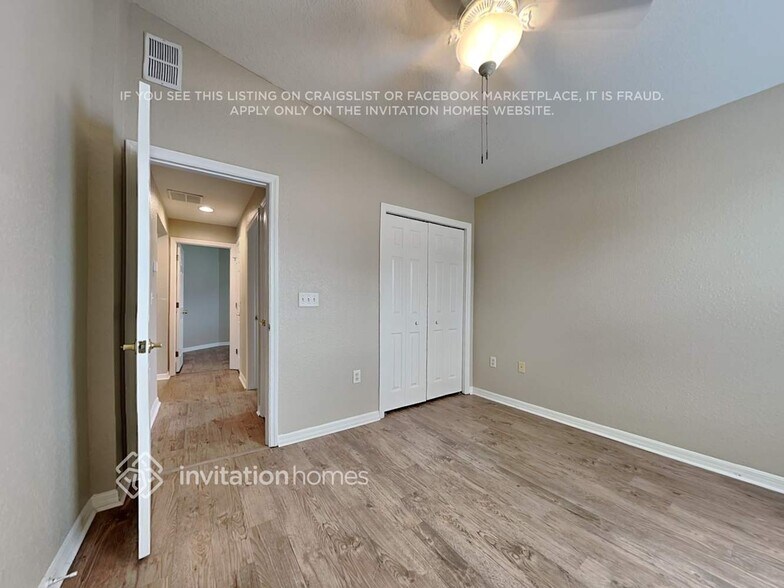 Building Photo - 5237 Snowy Heron Dr