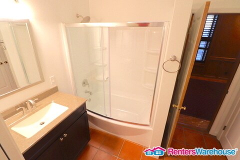 Building Photo - 4435 Oakland Ave