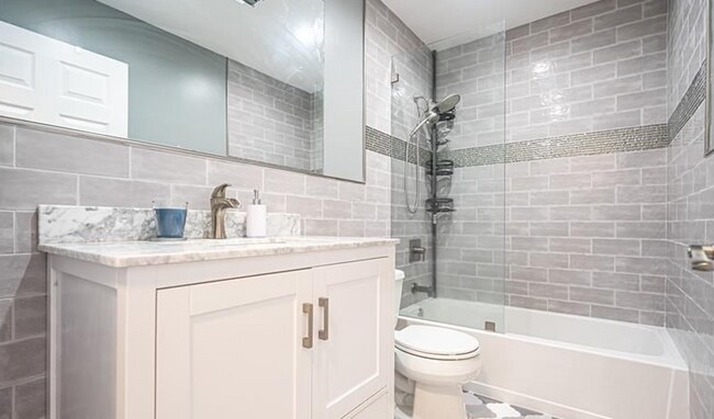 Building Photo - 11250 Tradewind Way