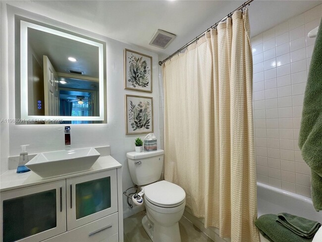 Building Photo - 1280 S Alhambra Cir