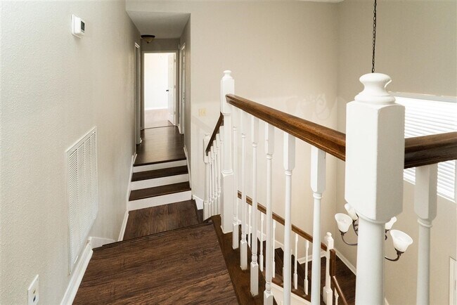 Building Photo - 16434 Concord Falls Ln