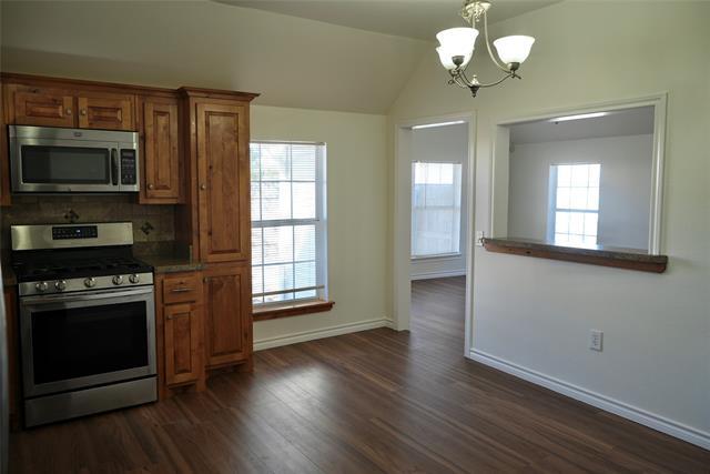 Building Photo - 1590 N Race
