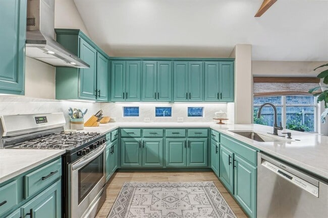 Building Photo - 10204 Wind Cave Trail