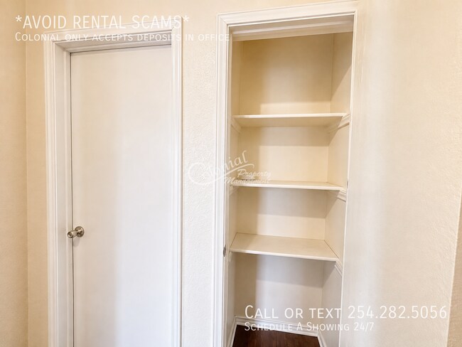 Building Photo - 4304 Deek Dr