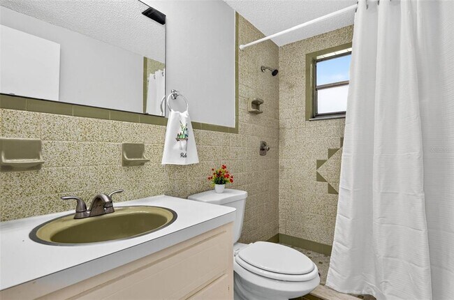 Building Photo - 8905 Tropical Palm Way