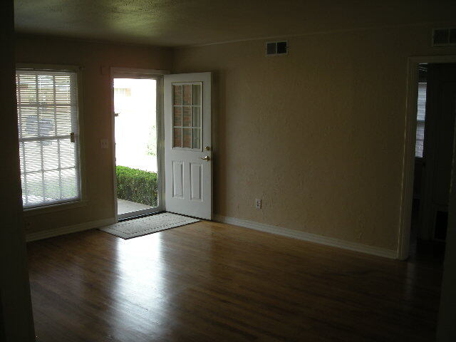 Building Photo - 4024 NW 32nd St