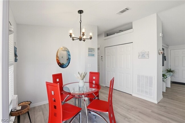 Building Photo - 158 Nanaimo Trail