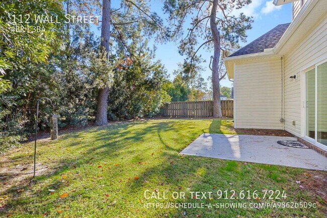 Building Photo - 112 Wall St