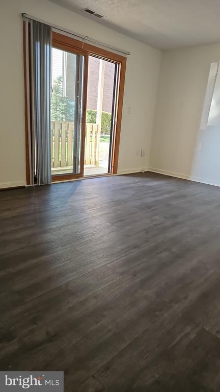 Building Photo - 909 Ravens Crest Dr