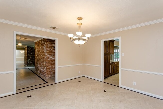 Building Photo - 12007 Cedar Pass Dr