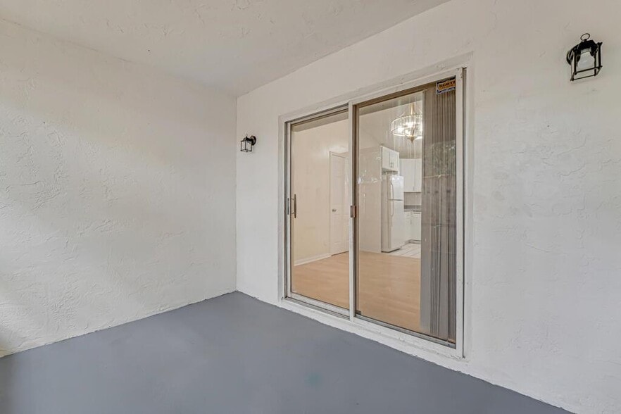 Building Photo - 13730 Sunflower Ct