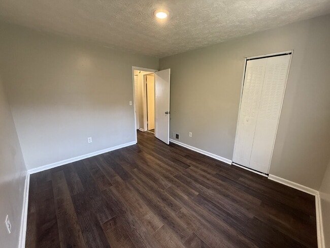 Building Photo - Move-In Special: Get approved and move in by September 10th to receive $500 OFF your first full m...