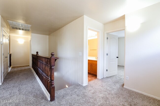 Building Photo - 14944 N 174th Dr