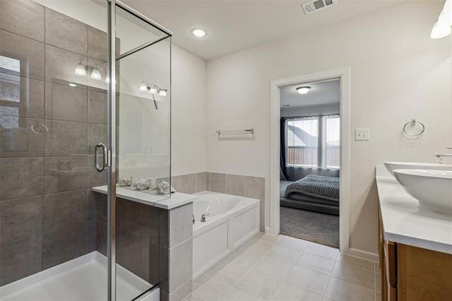 Building Photo - 3517 Iron Horse Dr