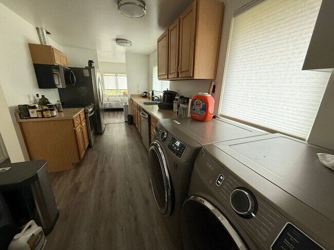 Primary Photo - 2440 Wickstrom Pl SW