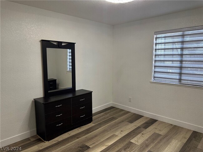 Building Photo - 601 Cabrillo Cir