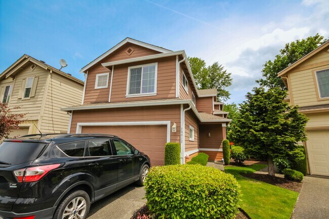 Primary Photo - Lovely 3 Bedroom Auburn Condo