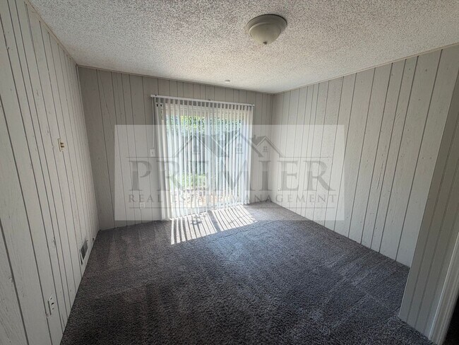 Building Photo - 8430 Lane Pl