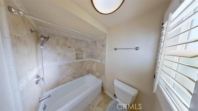 Building Photo - 4754 La Villa Marina