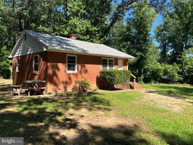 Building Photo - 3520 Loren Dr