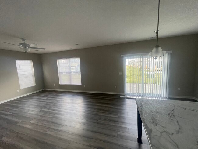 Building Photo - 7269 Cutler Dr