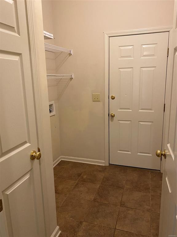 Building Photo - 9520 Helmsley Cir