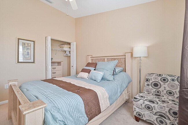 Building Photo - NOW AVAILABLE - Cozy Townhome w/ 1 Car Garage in Fort Myers!
