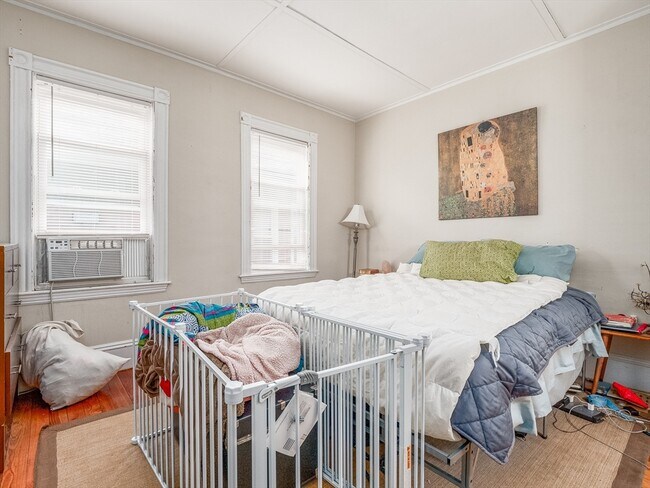 Building Photo - 81 Bristol Rd