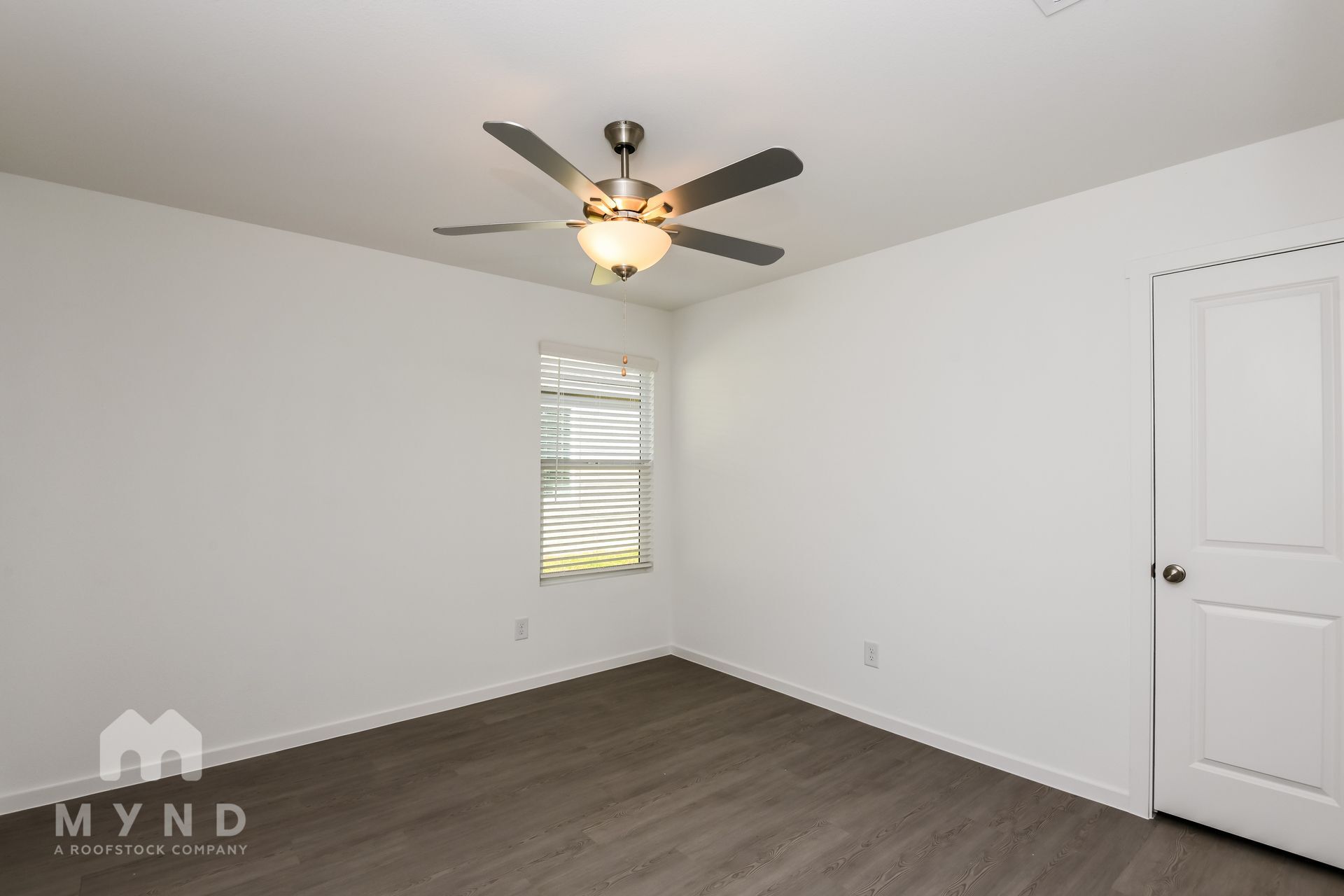 Building Photo - 2725 Ctr Crk Ln